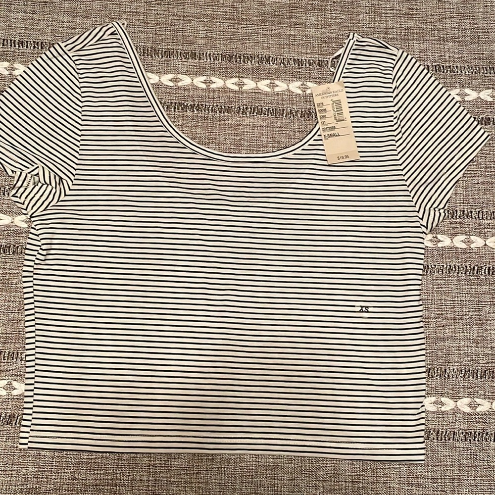 American Eagle X-Small T-Shirt.